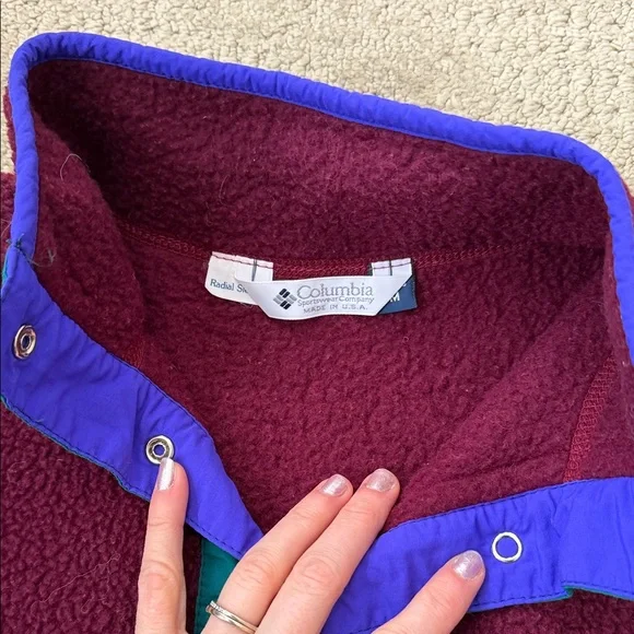 Vintage Columbia Burgundy Fleece Pullover - Picture 4 of 4